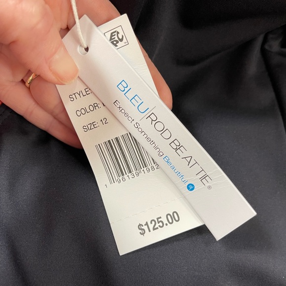 Beautiful 🖤🩷💛💜💙💚 - Picture 3 of 3